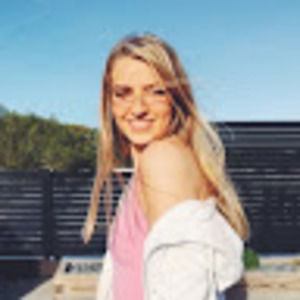 Meet your Posher, Olivia